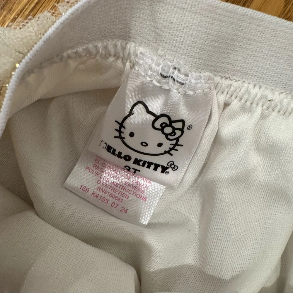 Hello Kitty Cream/gold skirt & top! Sz 3t NWOT